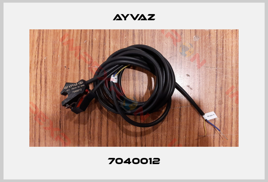 Ayvaz-7040012